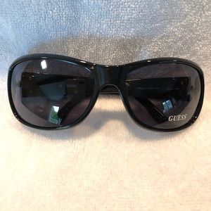 NEW guess sunglasses